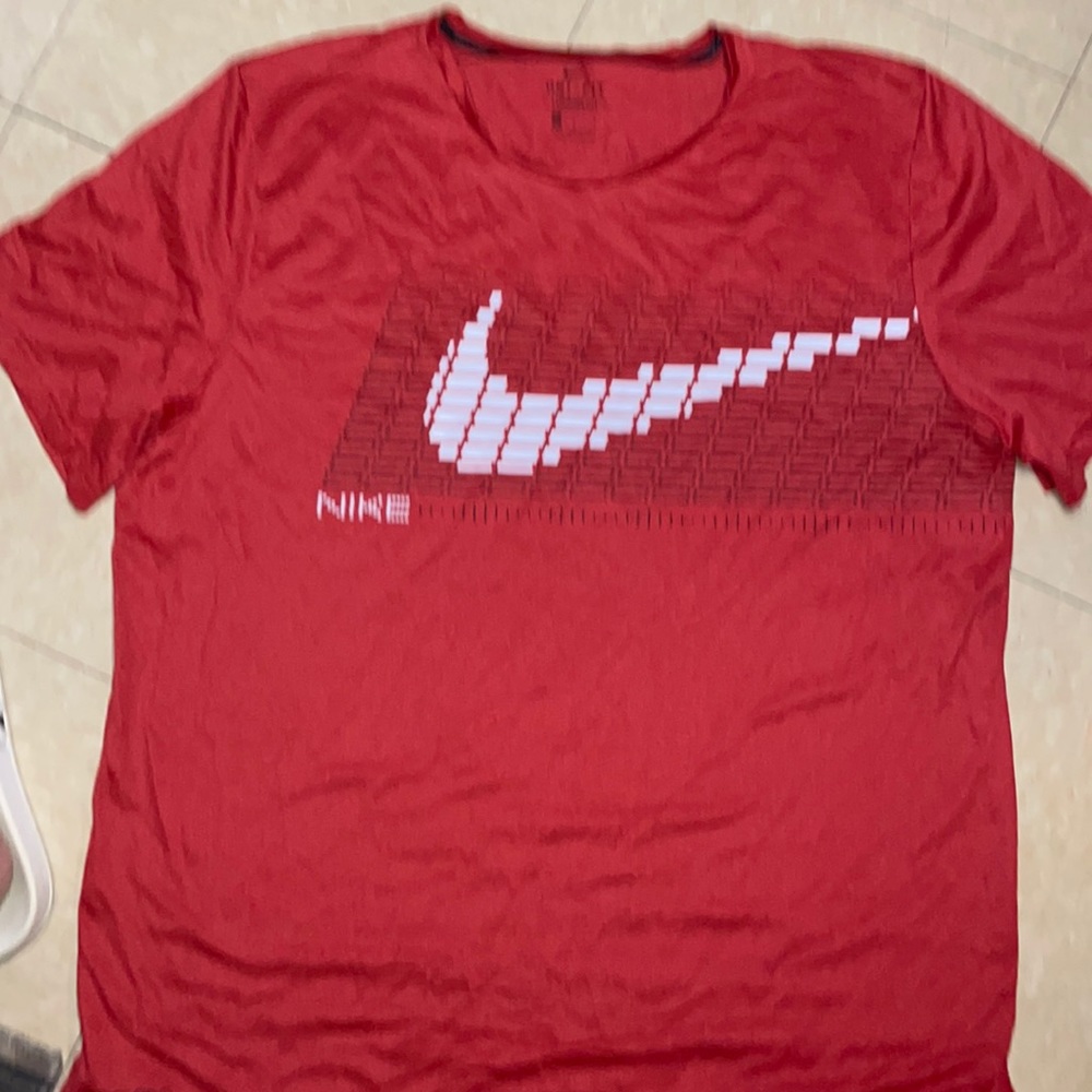 Men's Nike Dri fit standard fit tshirt